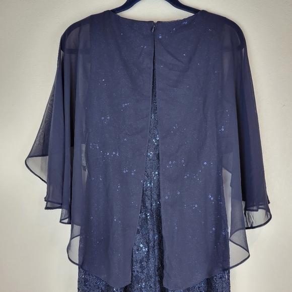NWT Jessica Howard Embellished Sequin Capelet Gown in Navy 8P - Picture 7 of 14